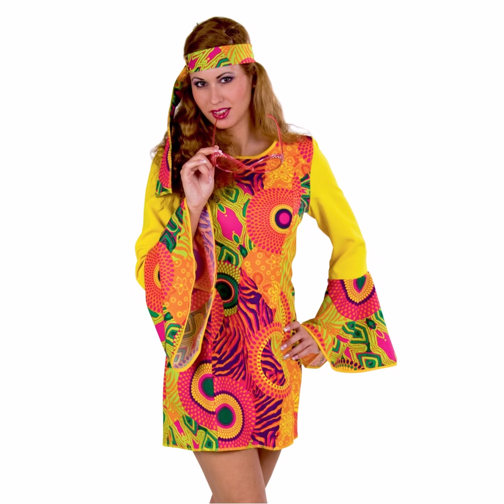 Nahansicht des bunten Hippie Kleids Mrs. Orange mit psychedelischem 70er-Jahre-Muster, Glockenärmeln und Stirnband.