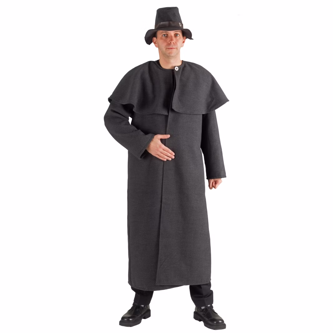 Schäfer Kostüm Benjamin Mantel Hut Herren Vorderansicht Herren Schäfer Kostüm Benjamin mit langem dunkelgrauem Mantel, breitem Schulterkragen und passendem Hut in Vorderansicht.