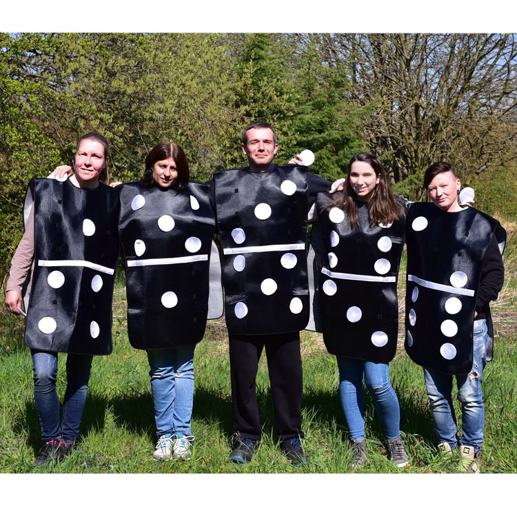 Domino Kostüm mit veränderbarer Augenzahl für Erwachsene Onesize schwarz Fasching Gruppenkostüm Spielstein lustig Fasching Karneval Mottoparty Party Domino Kostüm mit veränderbarer Augenzahl für Erwachsene Onesize schwarz Fasching Gruppenkostüm Spielstein lustig Fasching Karneval Mottoparty Party