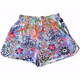 Damen Hotpants Tropical Print kurze Hawaii-Hose mit Gummibund Gr. 36-40 SALE Damenmode Sommerkleidung Sommer Bekleidung Freizeitkleidung Kurze Shorts mit Hawaii-Blumen-Print für Damen von Vorne.