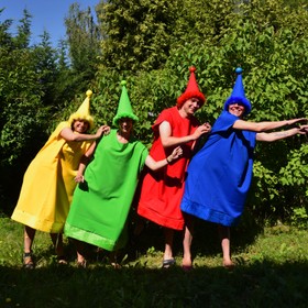 Unisex XXL Mensch ärgere dich nicht Kostüm Spielfiguren 4-Set mit aufblasbarem Würfel Onesize Tunika blau rot grün gelb Karneval Fasching Mottoparty Gruppenkostüm