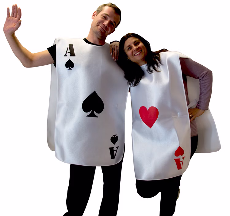 Unisex Kostüm Spielkarte Onesize rot schwarz Gruppenkostüm Fasching Karneval Gruppenkostüm Mottoparty Paarkostüm Spielkarten Kostüm für Erwachsene Pik Ass und Herz Ass von Vorne