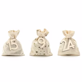 DIY Adventskalender Säckchen zum Befüllen 72-teilig mit Holzzahlen SALE Weihnachten DIY Kalender Geschenkidee Advent Adventszeit Drei unterschiedliche Adventskalender-Säckchen mit Holz-Zahlenanhängern in Natur-, Sternen- und Streifen-Design.