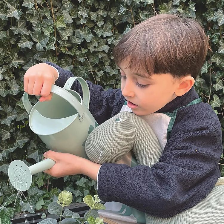 Schürze für Kinder Dino-Motiv inkl. Gartenwerkzeug 6-tlg. Gärtner-Set Schürze für Kinder inkl. Gartenwerkzeug 6-tlg. Gärtner-Set Hobbyschürze Garten-Schürze mit Dino-Motiv Dinosaurier Outdoor Spielzeug