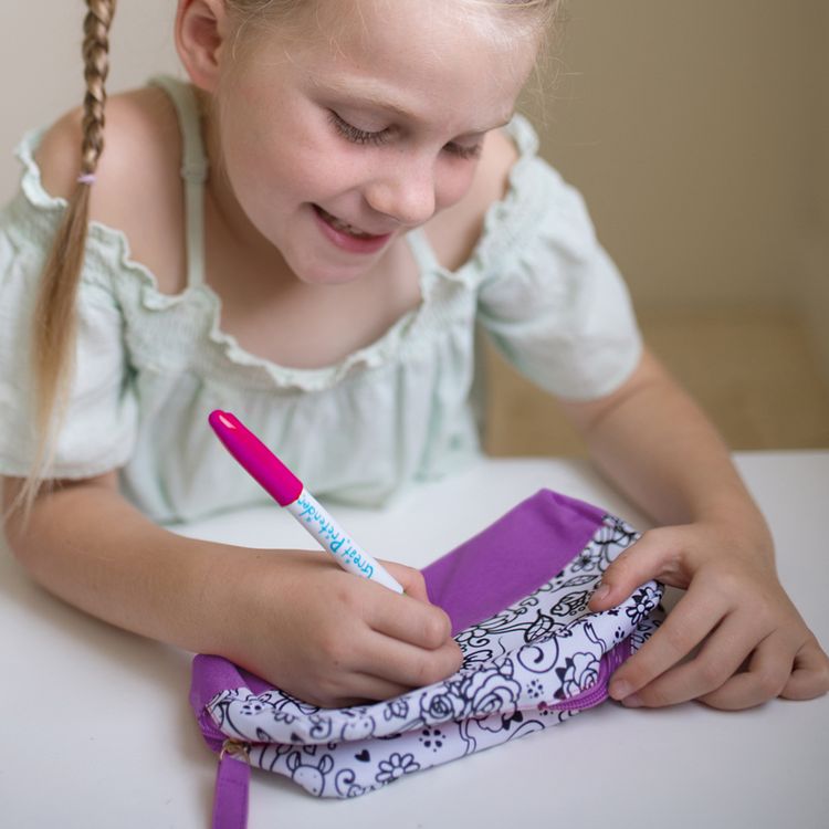 Ausmal Federtasche Schlampermäppchen lila Blumen inkl. Stift Ausmal Federtasche Schlampermäppchen lila Blumen inkl. Stift Schuleingang Schule Zubehör Geburtstag Geschenk