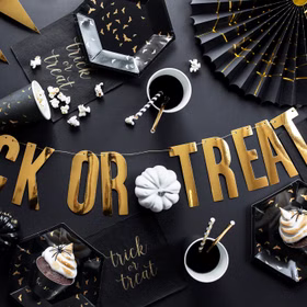 Halloween Rosetten 40 & 32 cm Schwarz Gold mit Spinnennetz & Spinne 2er Set Party-Deko Tisch-Deko SALE Halloween Mottoparty Halloween-Tischdekoration mit schwarz-goldenen Rosetten, Partygeschirr und Trick-or-Treat-Girlande.