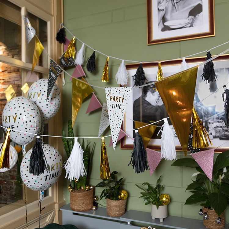 Party Time Party-Set Geburtstag Mottoparty Silvester Tischdeko 47-tlg. Party-Deko Deko Feier Mottoparty Celebrate