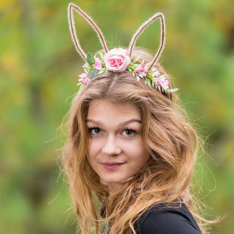 Hasen-Ohren Haarreif mit Blumen Ostern Kostüm-Zubehör Hasen-Ohren Haarreif mit Blumen Ostern Kostüm-Zubehör Osterhase Oster-Deko Dekoration Fasching Karneval Mottoparty