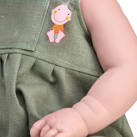 Puppe Lilly 47 cm mit braunen Zöpfen & Bekleidung Spielzeug für Kinder Spielpuppe Babypuppe Spielwaren Geschenk für Kinder Puppenmama Puppe Lilly 47 cm mit braunen Zöpfen & Bekleidung Spielzeug für Kinder Spielpuppe Babypuppe Spielwaren Geschenk für Kinder Puppenmama