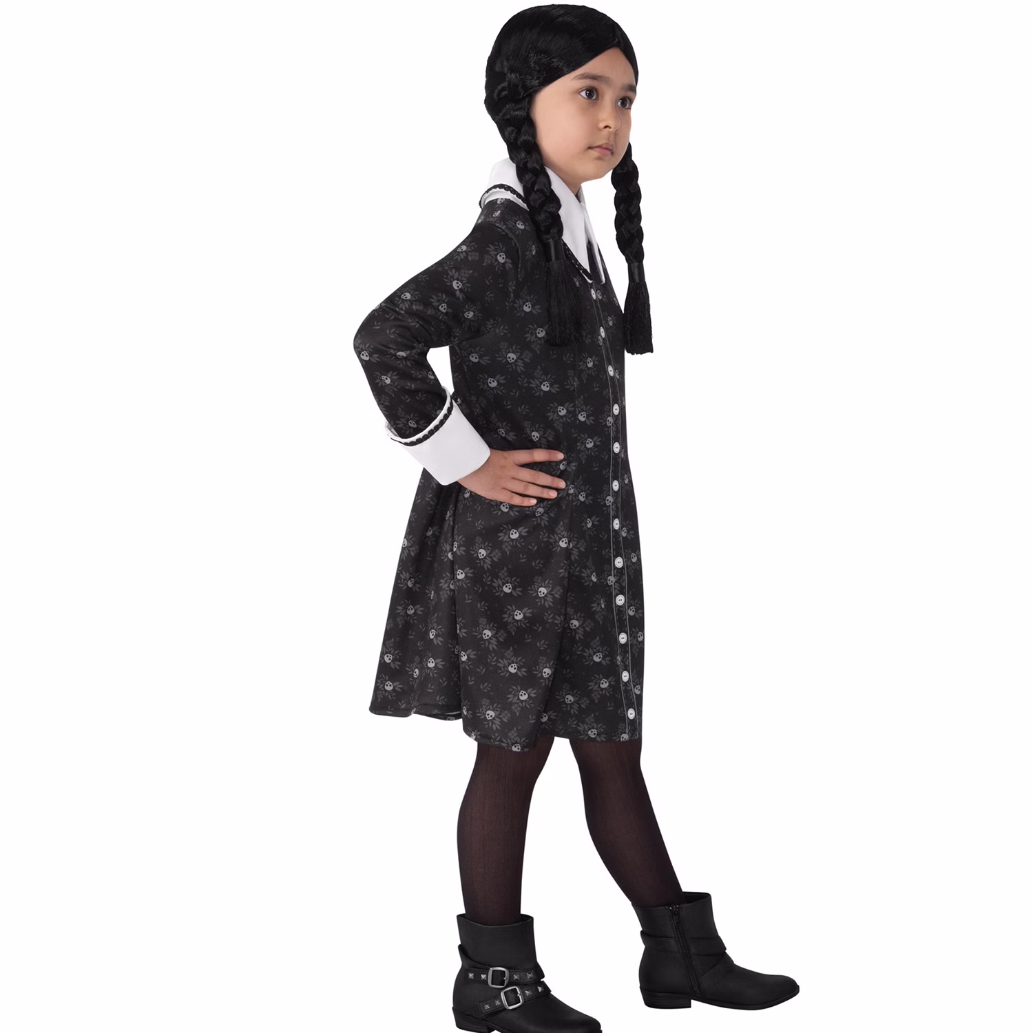 Seitenansicht Wednesday Addams Lizenzkostüm mit Kleid für Kinder Seitenansicht Wednesday Addams Lizenzkostüm für Kinder mit schwarzem Kleid, weißem Kragen, Manschetten und Totenkopf-Muster für Halloween.