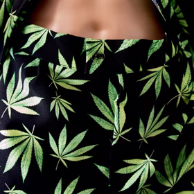 Cannabis Hose schwarz & grünen Hanf-Blättern für Herren Gr. 50-58 JGA Beachparty Freizeit-Look Sommerhemd Fasching Karneval Mottoparty Cannabis Hose schwarz & grünen Hanf-Blättern für Herren Gr. 50-58 JGA Beachparty Freizeit-Look Sommerhemd Fasching Karneval Mottoparty
