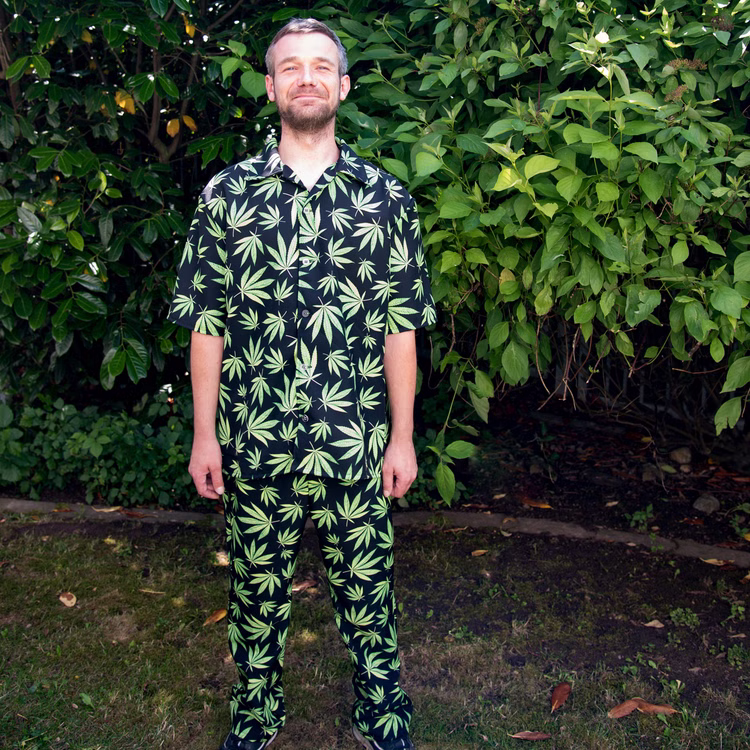 Cannabis Hose schwarz & grünen Hanf-Blättern für Herren Gr. 50-58 JGA Beachparty Freizeit-Look Sommerhemd Fasching Karneval Mottoparty Cannabis Hose schwarz & grünen Hanf-Blättern für Herren Gr. 50-58 JGA Beachparty Freizeit-Look Sommerhemd Fasching Karneval Mottoparty