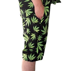 Cannabis Shorts schwarz mit grünen Hanf-Blättern  für Herren Gr. 50-58 JGA Beachparty Freizeit-Look Sommerhemd Fasching Karneval Mottoparty