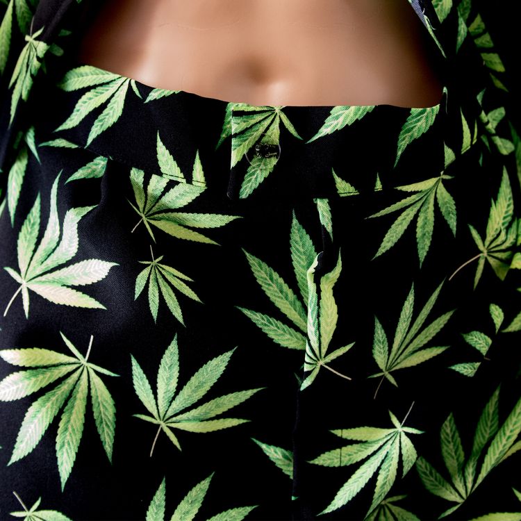 Cannabis Shorts schwarz mit grünen Hanf-Blättern für Herren Cannabis Shorts schwarz mit grünen Hanf-Blättern  für Herren Gr. 50-58 JGA Beachparty Freizeit-Look Sommerhemd Fasching Karneval Mottoparty