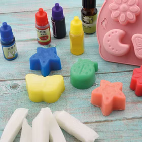 14575-Seife-selbst-herstellen-basteln-Seifen-Set-mehrfarbig-mit-Formen-fuer-Kinder_3.jpg