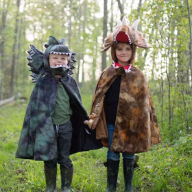 Dinosaurier Kostüm Dilophosaurus Echse für Kinder 4-8 Jahre grün Tier Fasching Karneval Mottoparty Kinderfasching Dino Saurier Dino-Kostüm Urzeit