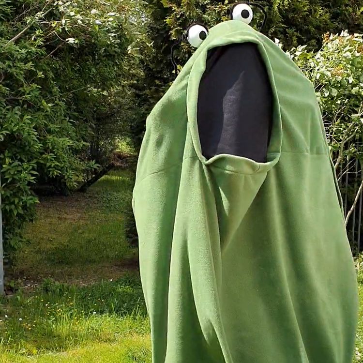 Monster Kostüm Geist Yoko Grün für Erwachsene Grünes Monster Kostüm von Vorne