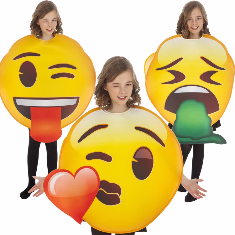 Emoji Kostüm Kuss zuwerfendes Gesicht Kussmund für Teenager und Erwachsene Fasching Karneval Mottoparty Paar- und Gruppenkostüme Kinder Emoji Kostüm Kuss zuwerfendes Gesicht Kussmund im Vordergrund mit Emoji Kostüm Zwinkerndes Gesicht und Emoji Kostüm kotzendes Gesicht im Hintergrund