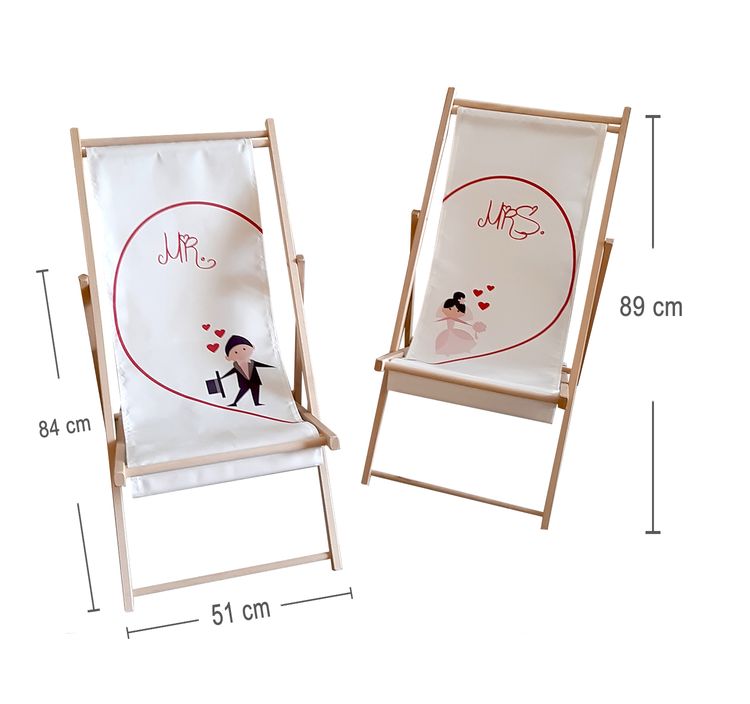 Eltern Liegestuhl Super Mama & Super Papa Geschenkidee Geburtstag 2 Stück Liegestuhl mit Motiv Super-Mama und Super-Papa von Vorne im Gras stehend