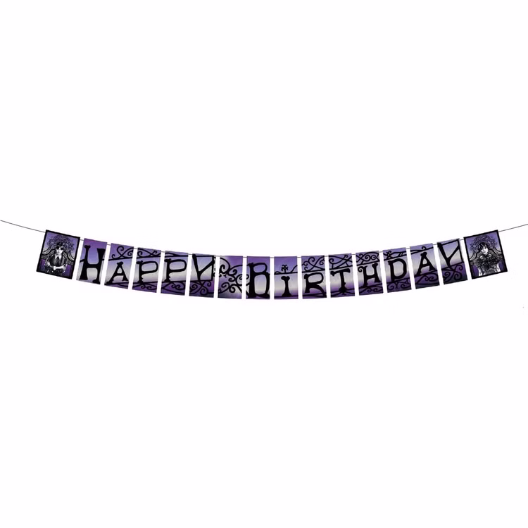 Wednesday Happy Birthday Banner 200 x 18,5 cm Party-Zubehör Deko SALE Party-Deko Dekoration Geburtstag Geburtstagsbanner Wednesday Happy Birthday Banner in Lila und Schwarz mit dekorativen Ornamenten und Figurenmotiven, aufgehängt an einer Schnur
