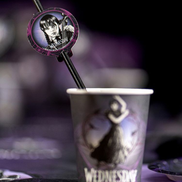 Wednesday Party-Set Halloween Tisch-Deko 45-tlg. Party-Deko Wednesday Party-Set Gesamtübersicht