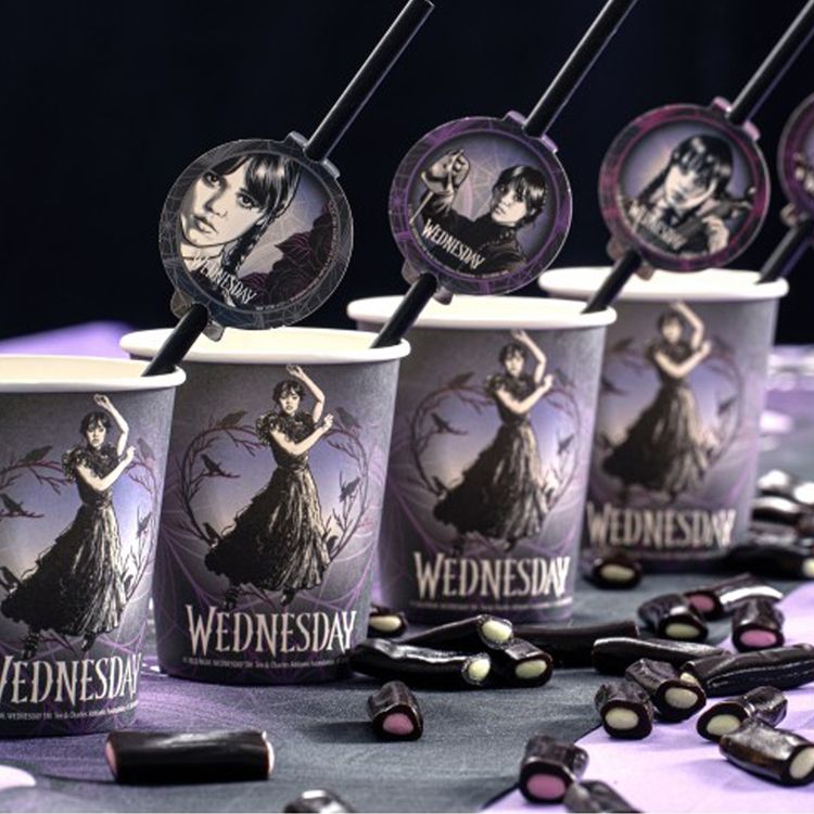 XXL Wednesday Party-Set Geburtstag Tisch-Deko 46-tlg. Party-Deko Wednesday Party-Set Gesamtübersicht