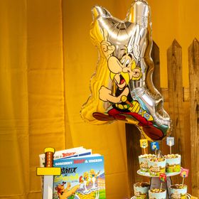 Asterix & Obelix Ballon-Set bestehend aus drei Folienballons und sechs Luftballons