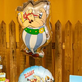 Asterix & Obelix Ballon-Set bestehend aus drei Folienballons und sechs Luftballons