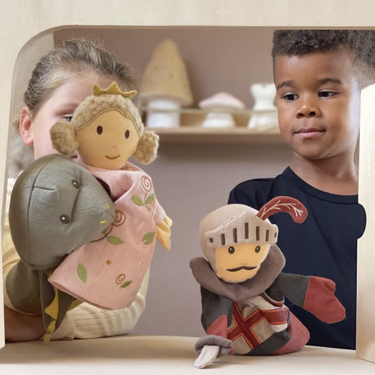 Hochwertiges Handpuppen-Set XXL 14 Spielpuppen für Puppen- und Kasperletheater Spielwaren für Kleinkinder und Kinder Geschenkidee Geburtstag Weihnachten Kinder führen mit den Handpuppen ein Märchen auf.