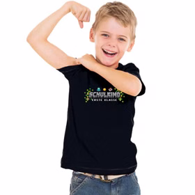 Schulkind T-Shirt Block- und Pixelabenteuer Erste Klasse für Kinder mit jubelndem Jungen der bereit für die Schule ist von Vorne