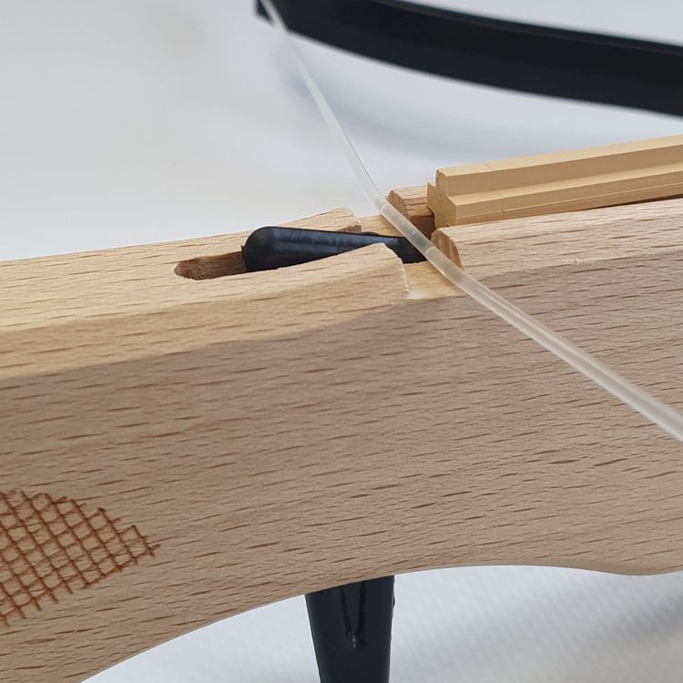 Treffspiel Adlerschießen Marterpfahl nach Punkten mit 6 Pfeilen & Armbrust