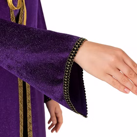 Zauberer Kostüm Magic Langer Umhang mit Kapuze Lila Gold für Erwachsene Fasching Karneval Mottoparty Halloween Walpurgisnacht Detailansicht ausgestellter Ärmel des Zauberumhangs seitlich von Vorne