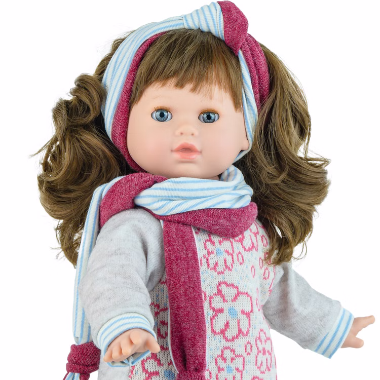 Puppe Ria 42 cm mit langen braunen Haaren Schlafaugen & Weichkörper für Kinder Spielzeug-Puppe Softkörper Spielpuppe Spielwaren Geschenkidee Geburtstag Weihnachten Nahaufnahme des Kopfes und Oberkörpers mit Bekleidung von Vorne