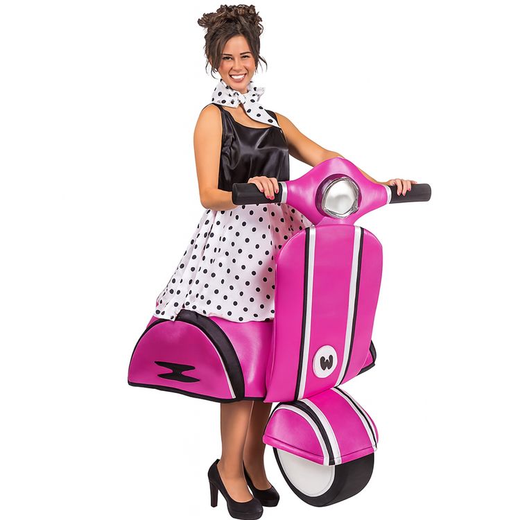 Vespa Kostüm für Herren mit schwarzem Vespa-Kostüm und Vespa Kostüm für Damen mit pinker Vespa für Damen nebeneinander seitlich von Vorne