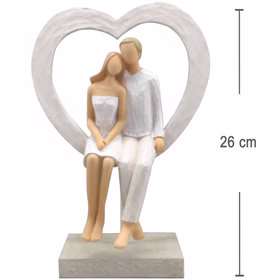 Brautpaar-Figur im Herzrahmen auf Sockel, Höhe 26 cm, als Hochzeitsdeko.