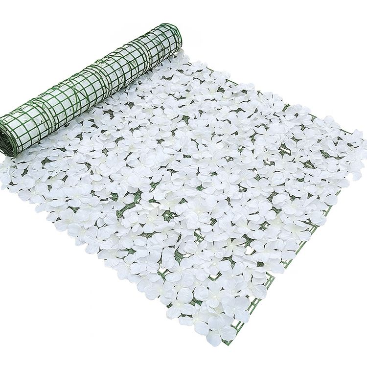 Aufgerollte Blumenwand