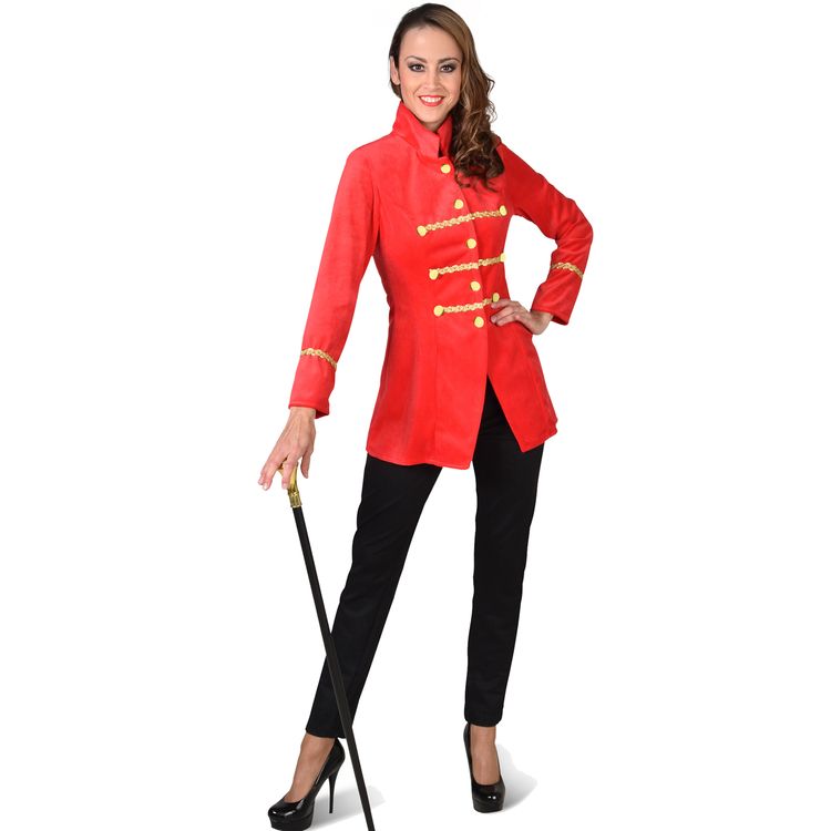 Damenkostüm Zirkusjacke in Rot mit goldenen Knöpfen und Verzierungen, kombiniert mit schwarzer Hose, High Heels und Zylinderhut – elegantes Zirkus- oder Garde-Outfit.