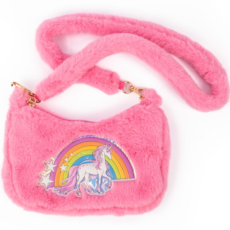 Pinke Plüsch-Handtasche mit Regenbogen- und Einhornmotiv sowie breitem, weichem Schulterriemen, auf weißem Hintergrund.