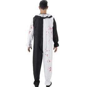 Vorderansicht des Terrifier Art the Clown Kostüms für Herren, schwarz-weißer Overall mit Blutaufdruck. 