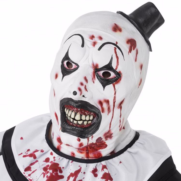 Terrifier Art the Clown Halloween Deluxe Kostüm mit Maske für Herren 180-190 cm Lizenzkostüm Horror-Clown Fasching Karneval Mottoparty Schräger Blick auf die Terrifier Maske von Art the Clown mit weißen, schwarzen und roten Details.