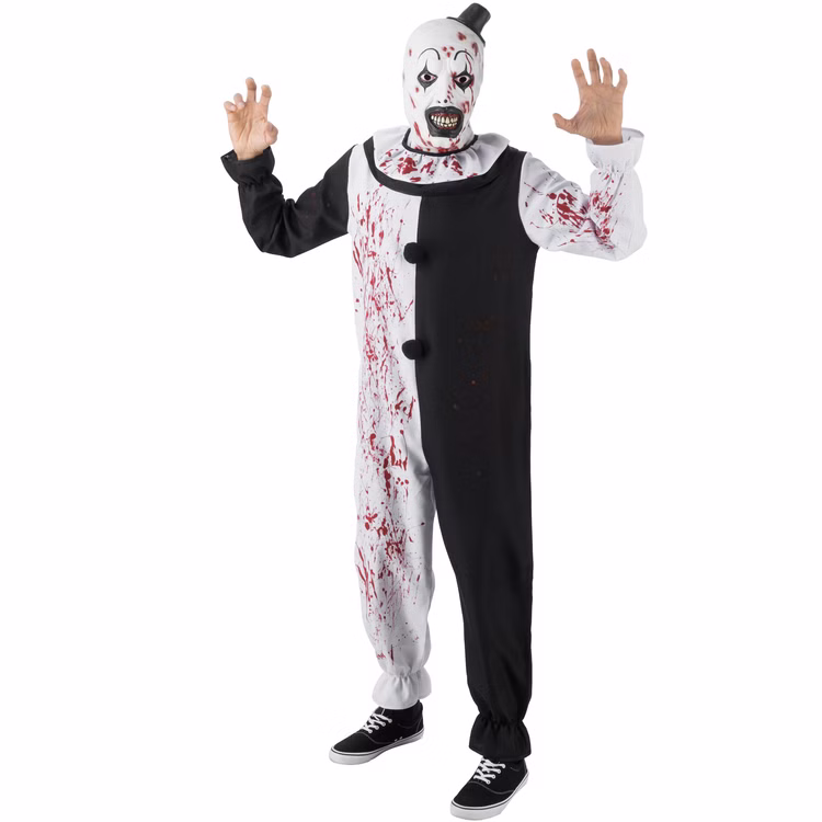 Terrifier Art the Clown Halloween Deluxe Kostüm mit Maske für Herren 180-190 cm Lizenzkostüm Horror-Clown Fasching Karneval Mottoparty Komplettes Terrifier Kostüm mit Maske und Overall von Vorne, getragen von einem Modell in Gruselpose.