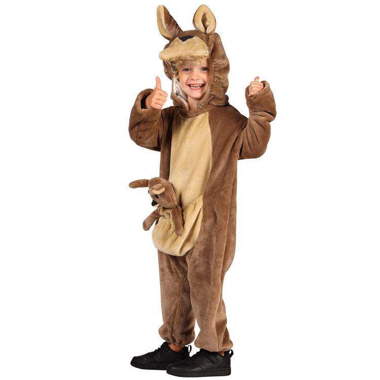 Kind in Känguru-Kostüm mit Kapuze und aufgenähtem Beutel, lächelnd in die Kamera.