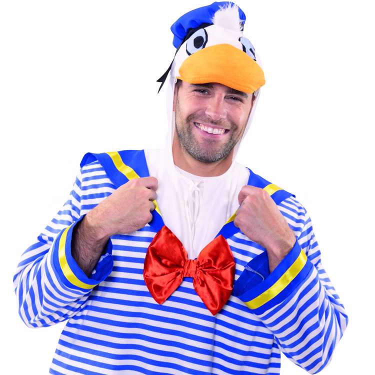 Enten Kostüm Matrosenente Quak für Erwachsene Einheitsgröße Tierkostüm Tier Unisex-Kostüm Matrose Fasching Karneval Mottoparty Spaßkostüm Mann trägt das Entenkostüm mit Kapuze, Entenschnabel und roter Schleife.