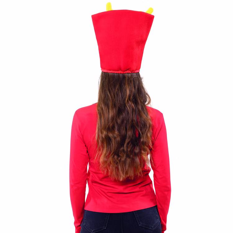Pommes Mütze Pommestüte als Kopfbedeckung für Erwachsene Fritten Kostüm-Zubehör Kopfbedeckung Fasching Karneval Mottoparty Rückansicht einer Person mit roter Pommes-Mütze, die wie eine große Pommestüte geformt ist.