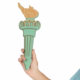 Freiheitstatue Kostüm Mrs. Liberty Göttin der Freiheit für Damen Gr. M-L Andere Länder Fasching Karneval Mottoparty Nahaufnahme der grünen Fackel mit Flammen-Design.