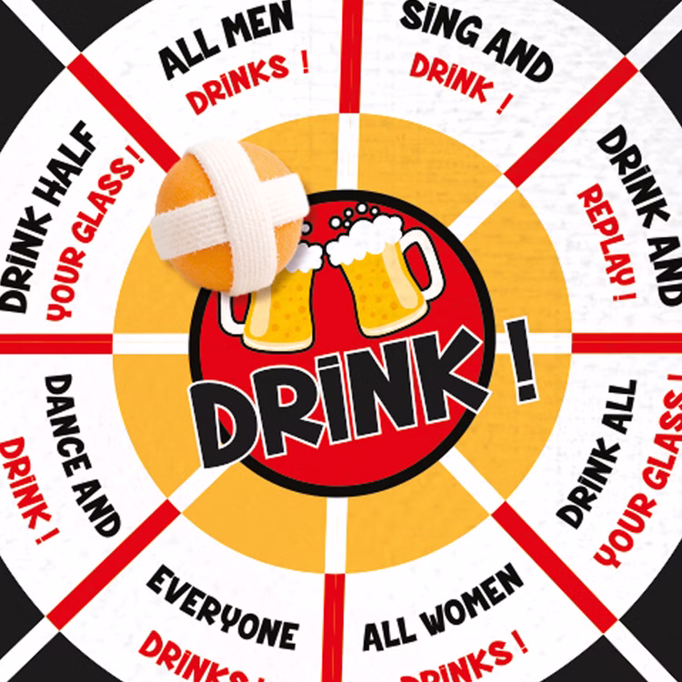 Darts Kostüm Bier-Version Dartscheibe mit 2 Bällen für Erwachsene Gr. L Spaßkostüm Fasching Karneval Mottoparty JGA Trinkspiel Detailaufnahme der Klettbälle auf der Dartscheibe.
