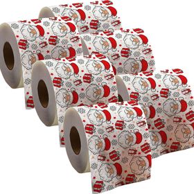 Sechs Rollen des bedruckten Toilettenpapiers mit Weihnachtsmann-Motiv, Geschenken und Schneeflocken.