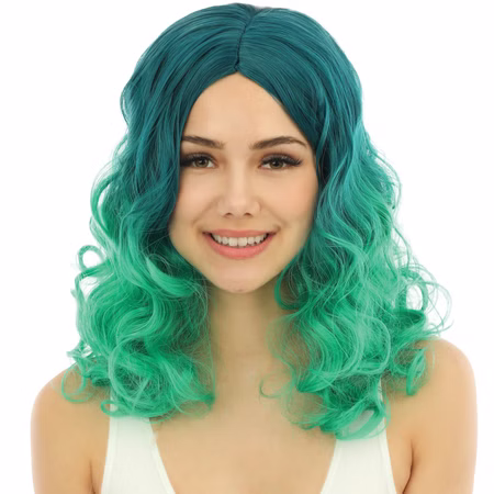 Fee Langhaar Locken-Perücke Türkis Grün frisierbar & hitzebeständig für Damen Kostüm-Zubehör Fasching Karneval Mottoparty Frau mit türkis-grüner Langhaarperücke im Ombre-Look, Frontansicht.