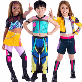 KPop Demon Hunters Kostüm Mira Core für Kinder 7-13 Jahre Lizenzkostüm Original Kinderkostüm Filmheld Fasching Karneval Mottoparty Rollenspiel Cosplay KPop-Style Drei Kinder als Demon Hunters: Kostüme von Mira, Zoey und Rumi Core in bunten KPop-Outfits nebeneinander.