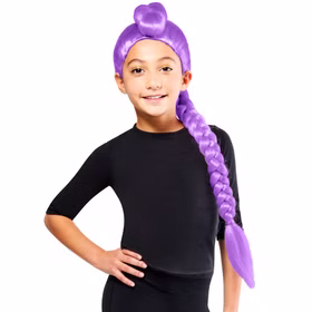 Detailaufnahme der violetten Perücke mit langem Zopf zur Ergänzung des Rumi Core Kostüms für Kinder.